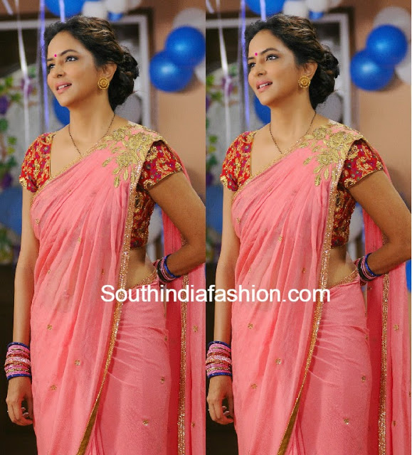 lakshmi manchu in peach saree