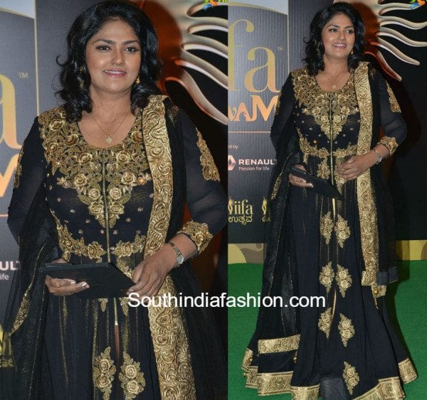 nirosha_black_anarkali_iifa