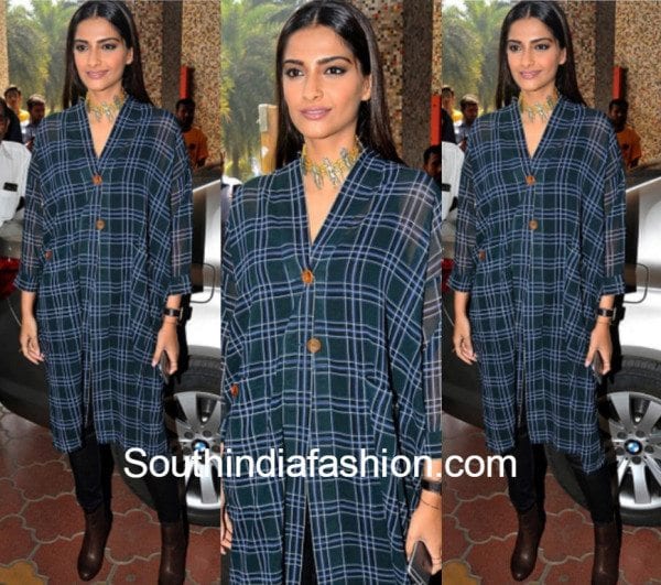 Sonam-Kapoor-at-Neerja-Promotions