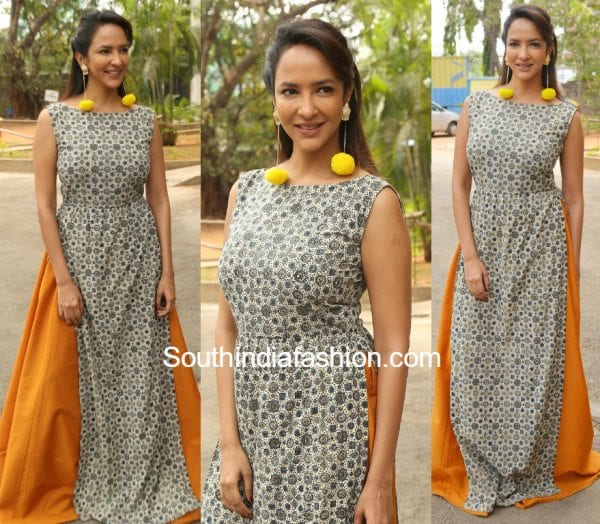 lakshmi_manchu_pom_pom_earrings_kshanam_pressmeet