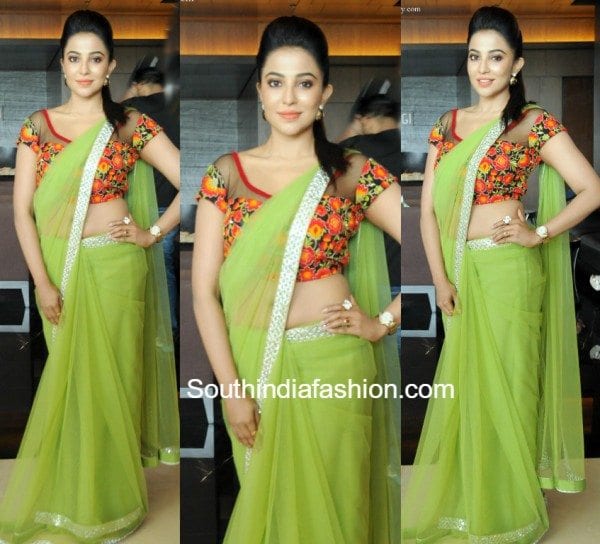 parvathy_nair_green_saree_floral_blouse