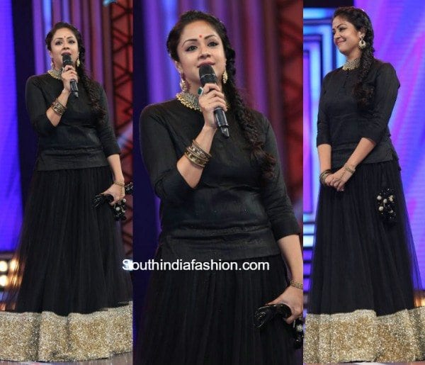 jyothika_black_lehenga_filmfare_awards_south_2016