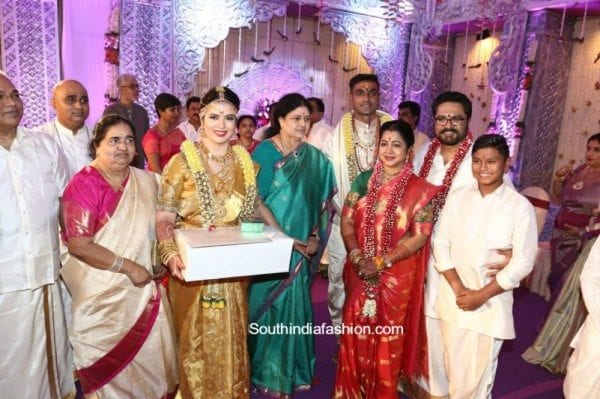 radhika_daughter_rayae_marriage_pics