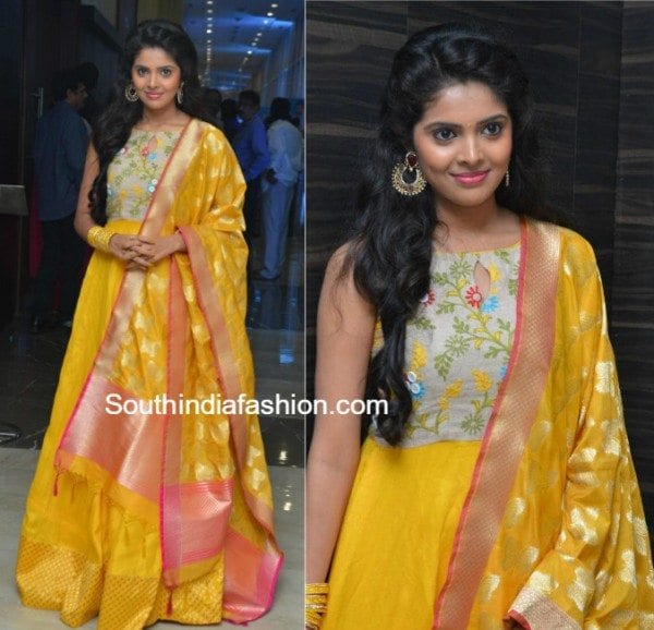 shravya_yellow_anarkali_chanderi_dupatta_nandini_nursing_home_audio_function