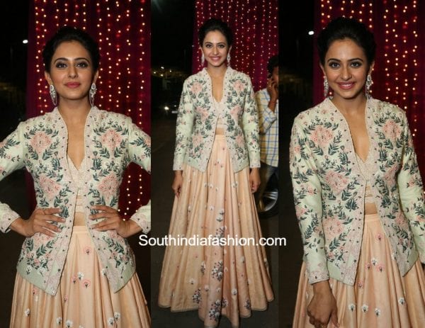 Rakul Preet Singh in AM PM at Zee Telugu Apsara Awards