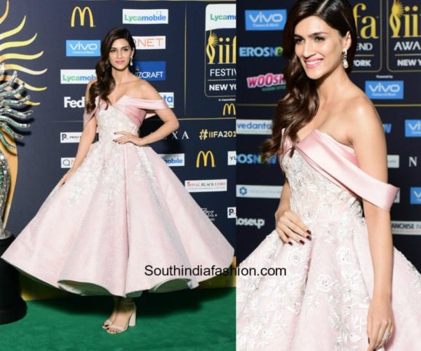 Kriti Sanon in Mark Bumgarner at Iifa Awards 2017