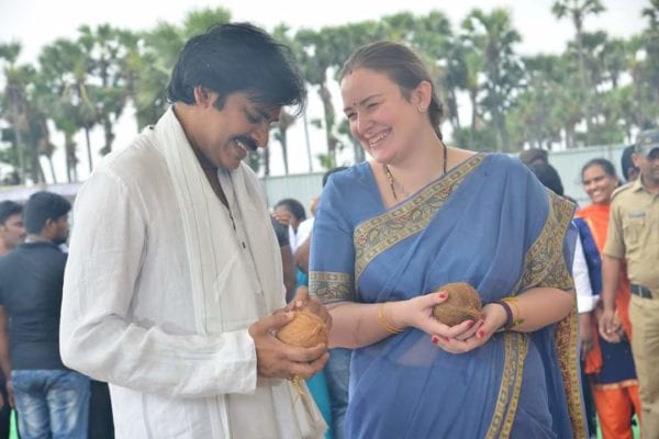 PAWAN KALYAN WITH WIFE AT BHOOMI PUJA