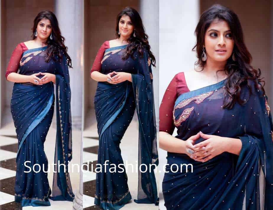 varu saratkumar blue saree