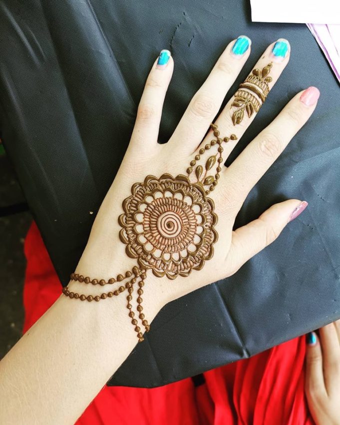 50 Easy And Simple Mehndi Designs For Beginners Step By Step!