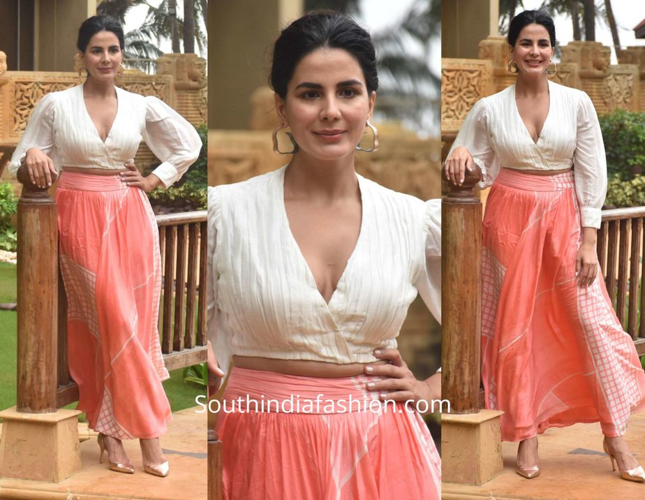 Kirti Kulhari in Vedika M for Mission Mangal Promotions