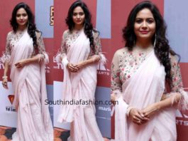 singer sunitha sarees 2019