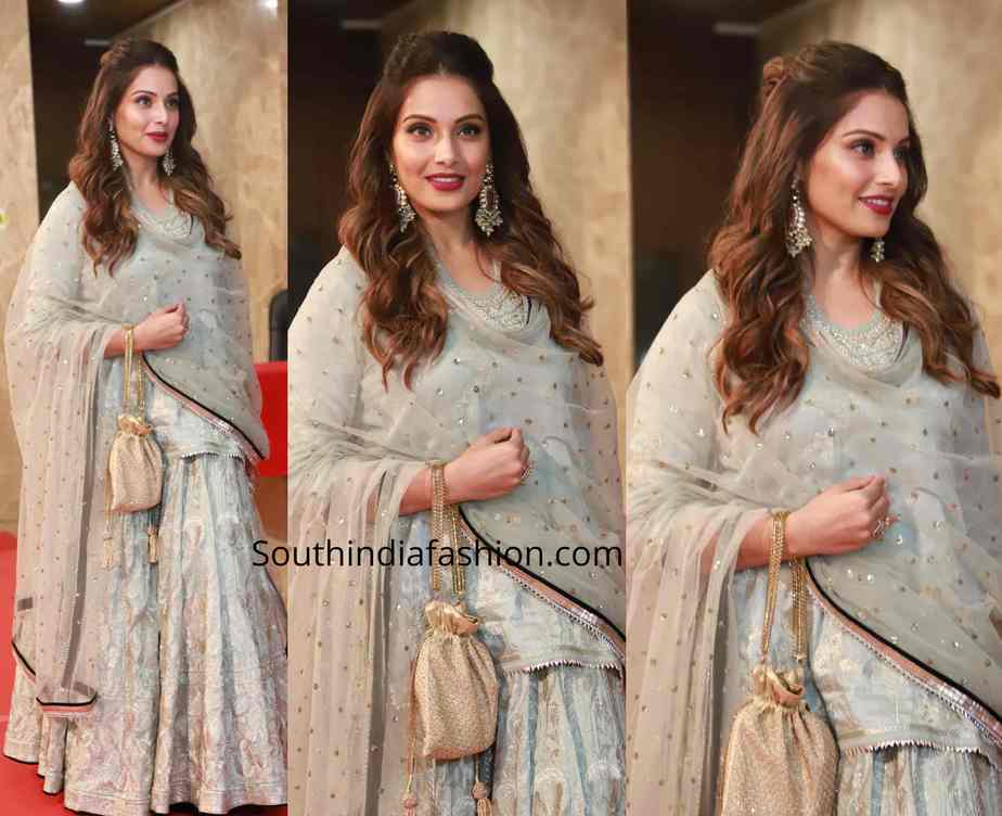 Bipasha Basu Ki Chut - Bipasha Basu in Gopi Vaid at a Diwali bash â€“ South India Fashion