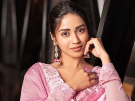 Nivetha Pethuraj in baby pink anarkali by indishree label2