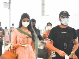 Shalini and Nithiiin at airport to visit tirupati5.1