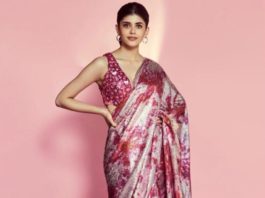 sanjana sanghi in pink sequin embellished saree by akanksha gajria