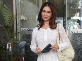 kim sharma in all-white look