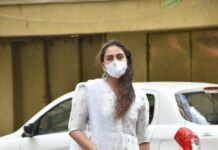 Huma Qureshi in white anarkali for eid-1