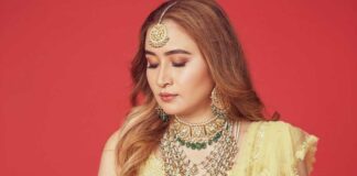 Jwala Gutta in yellow lehenga by Seema gujral for her mehendi-2