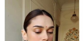 Aditi Rao Hydari in a ivory Tarun Tahiliani lehenga for a wedding-2