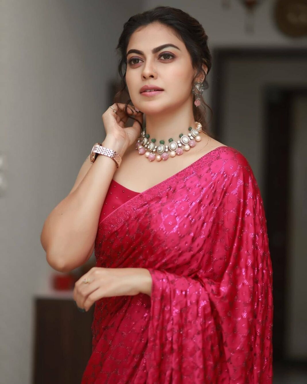 Anusree Nair looks stunning in a pink saree!