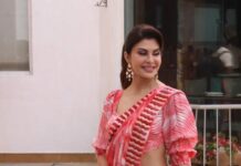 Jacqueline Fernandez in a red saree for Bachchan pandey promotions-1