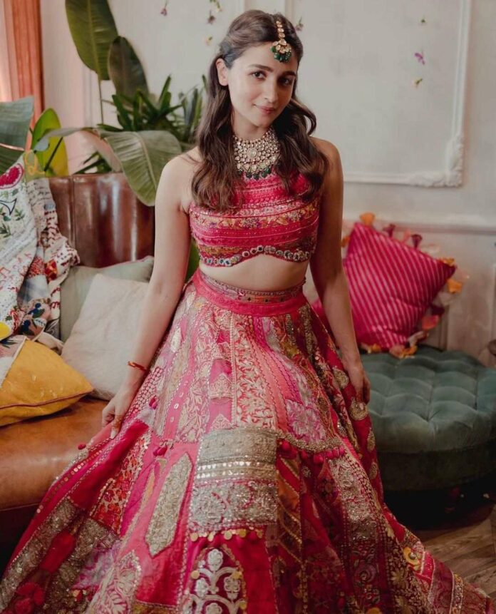 Alia Bhatt and Ranbir Kapoor's Mehndi Ceremony!