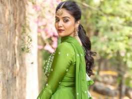 sreemukhi in green anarkali by yamini reddy for eid special saregamapa-1