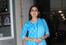 Sara ali khan in blue kurta set1