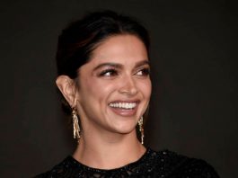 deepika padukone in a black saree by faraz manan at a charity1