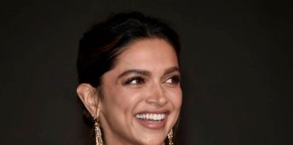 deepika padukone in a black saree by faraz manan at a charity1