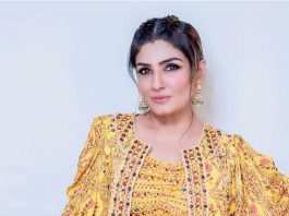 raveena tandon in cyber yellow jacket set by label ne'chi2.1