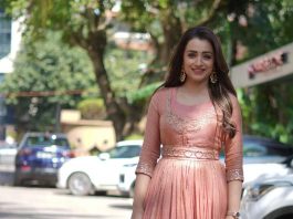 trisha krishnan in peach anarkali for ps1-1