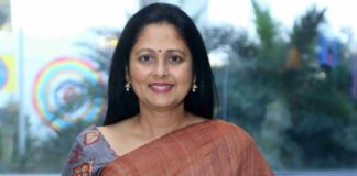 jayasudha raw silk saree at varasudu success meet (1)