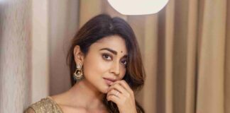 shriya sara n in organza saree (3)